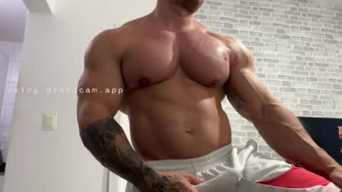 couplemuscle40 online show from 07-01-26, 03:01