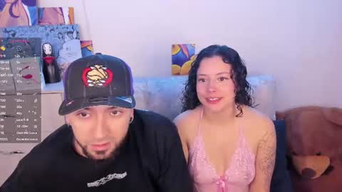 Snapshot of couplevibes_ chatting on 06-20-26, 03:09 Emily Andy online show from 06-20-26, 03:09