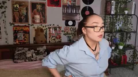 Yuna online show from 11-14-25, 08:07