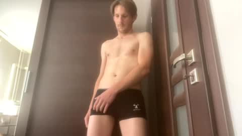 Snapshot of cowen_24 chatting on 06-11-26, 12:36 cowen_24 online show from 06-11-26, 12:36