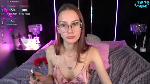 Snapshot of cozymell chatting on 12-16-24, 01:43 cozymell online show from 12-16-24, 01:43