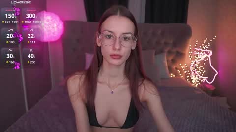 Snapshot of cozymell chatting on 03-01-25, 07:08 cozymell online show from 03-01-25, 07:08