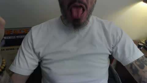 Snapshot of cpl_inlove chatting on 01-05-25, 06:02 cpl_inlove online show from 01-05-25, 06:02