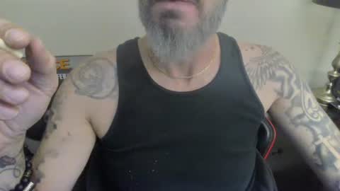 Snapshot of cpl_inlove chatting on 10-10-25, 10:20 cpl_inlove online show from 10-10-25, 10:20