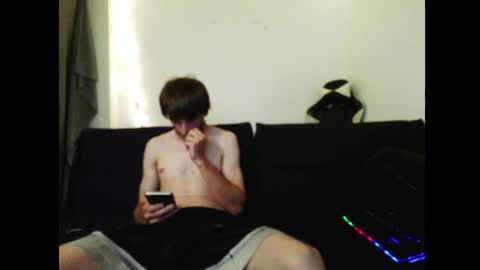 Snapshot of crankin_mahawg chatting on 05-20-26, 03:13 crankin_mahawg online show from 05-20-26, 03:13
