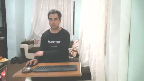 crazy____boy09 online show from 03-02-25, 11:31