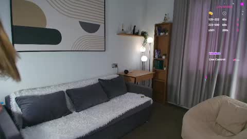 Emma online show from 04-09-26, 07:14