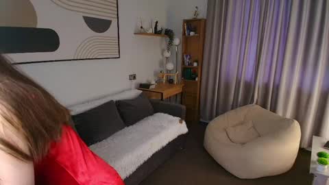 Emma online show from 04-11-26, 07:45