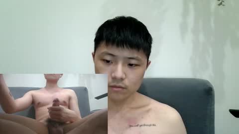 Snapshot of crazyasian2024 chatting on 10-17-25, 11:13 feetlover HongKong online show from 10-17-25, 11:13