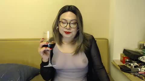 Snapshot of crazychika chatting on 02-25-25, 05:25 Kelly   online show from 02-25-25, 05:25