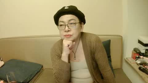 Snapshot of crazychika chatting on 03-03-25, 08:54 Kelly   online show from 03-03-25, 08:54