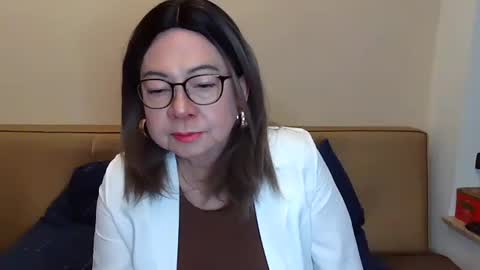 Kelly   online show from 04-24-26, 03:36