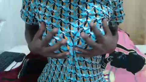 Ebonie online show from 09-17-25, 09:38