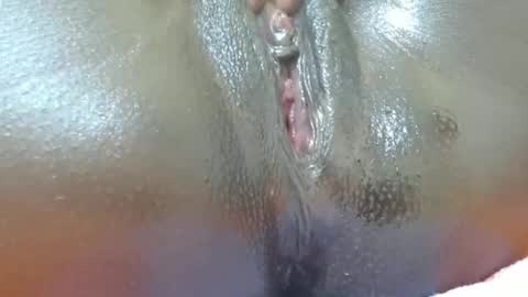 Snapshot of crazyebonie chatting on 06-04-26, 04:51 Ebonie online show from 06-04-26, 04:51