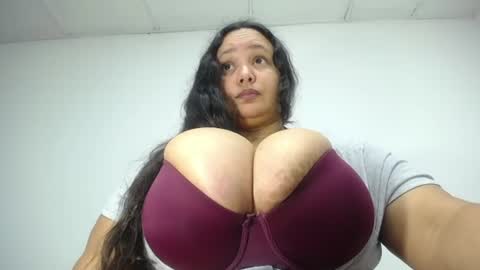 diosalinda online show from 06-10-26, 03:18