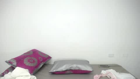 diosalinda online show from 06-15-26, 08:05