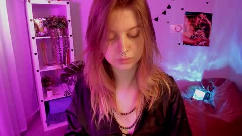 Alice online show from 02-17-26, 01:18