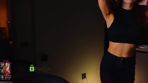 Snapshot of crazzy_cherry chatting on 10-14-25, 04:08 crazzy cherry online show from 10-14-25, 04:08