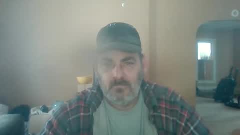 Snapshot of cre9876 chatting on 12-05-25, 04:14 alway horny online show from 12-05-25, 04:14