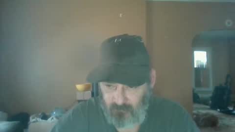 Snapshot of cre9876 chatting on 01-15-26, 07:17 alway horny online show from 01-15-26, 07:17