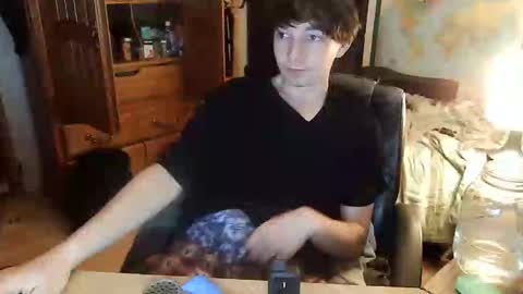 creamfilling1 online show from 12-16-25, 06:40