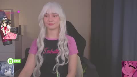 Snapshot of creammeow chatting on 05-14-26, 02:40 Alina online show from 05-14-26, 02:40