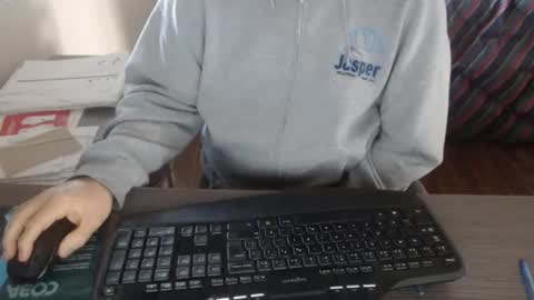 Snapshot of creamormilk chatting on 10-01-25, 06:03 Creamormilk online show from 10-01-25, 06:03