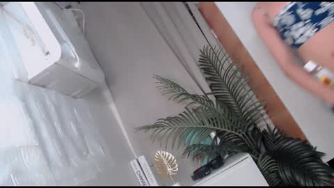 Snapshot of creamy_delilah chatting on 10-14-25, 08:26 Delilah online show from 10-14-25, 08:26