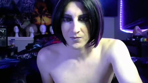 Snapshot of creamy_lust chatting on 01-10-25, 04:12 Sylvia online show from 01-10-25, 04:12