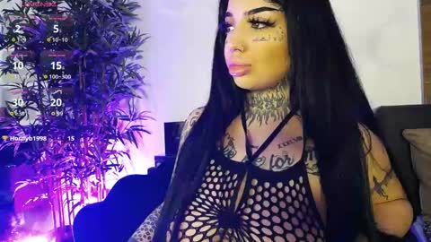 Sophie online show from 04-23-26, 06:03