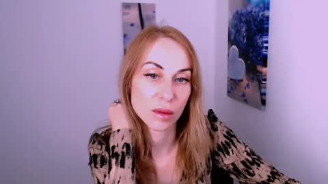 Snapshot of create_your_own_sun chatting on 09-27-25, 12:21 Lera online show from 09-27-25, 12:21