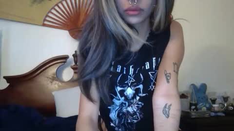 Snapshot of creature_nymph chatting on 03-31-26, 07:14 bunni xoxo online show from 03-31-26, 07:14