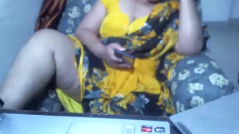 Snapshot of crezybhabihot chatting on 01-16-25, 12:45 Sonika69 online show from 01-16-25, 12:45