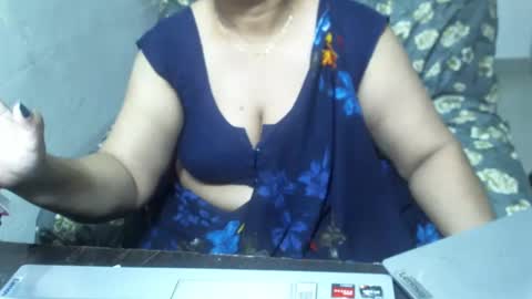 Snapshot of crezybhabihot chatting on 02-23-25, 09:59 Sonika69 online show from 02-23-25, 09:59