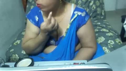 Snapshot of crezybhabihot chatting on 03-04-25, 07:43 Sonika69 online show from 03-04-25, 07:43