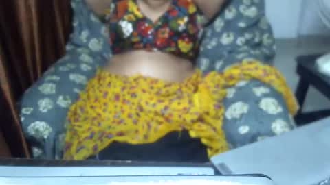 Snapshot of crezybhabihot chatting on 03-06-25, 03:13 Sonika69 online show from 03-06-25, 03:13