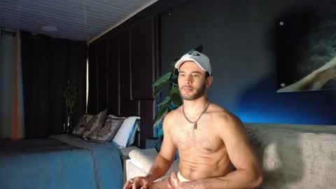 CRHISTIAN online show from 10-21-25, 10:10