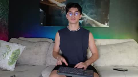 CRHISTIAN online show from 04-04-26, 02:25