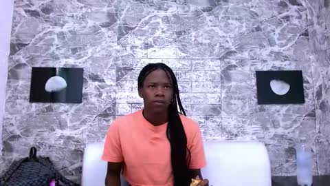 CriisBrown  online show from 11-22-25, 10:03