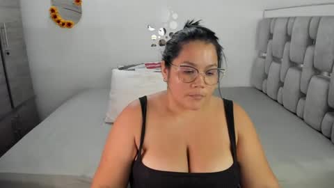 criistal_0 online show from 06-14-26, 01:58