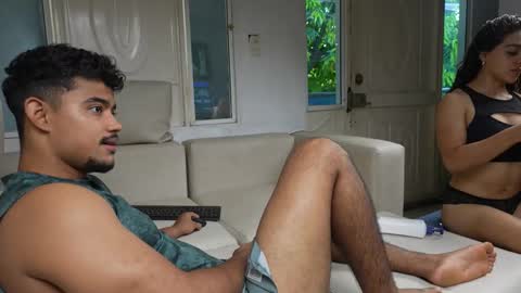 Crimson heart online show from 09-30-25, 01:38