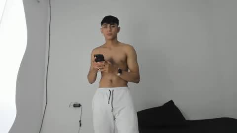 Snapshot of cris1260 chatting on 03-10-25, 09:51 Cristian online show from 03-10-25, 09:51