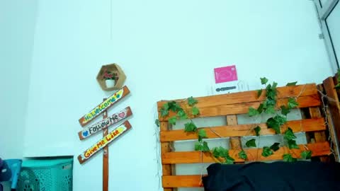 cris_dulce online show from 05-15-26, 08:27