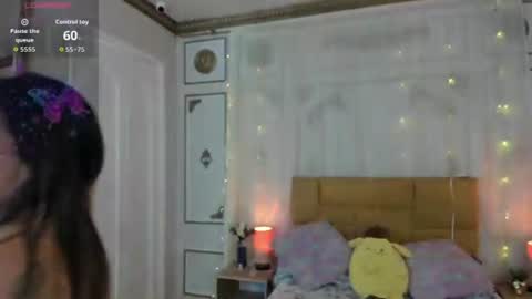 Snapshot of cris_milk chatting on 07-27-26, 07:21 Cris Milk online show from 07-27-26, 07:21