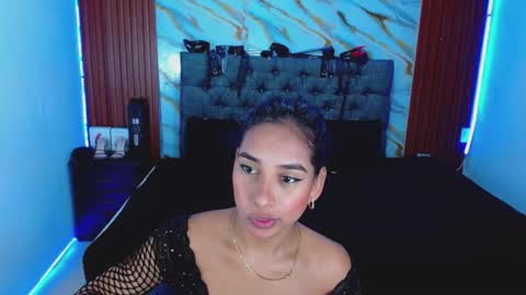 CRISANDMERY online show from 12-03-25, 01:53