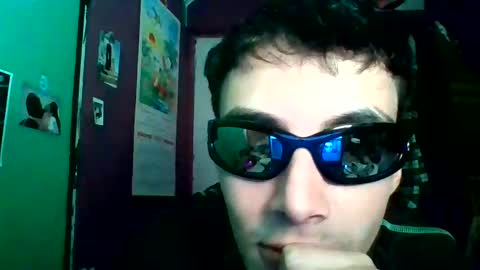 Snapshot of crisanto669 chatting on 05-22-26, 01:13 Crisanto online show from 05-22-26, 01:13