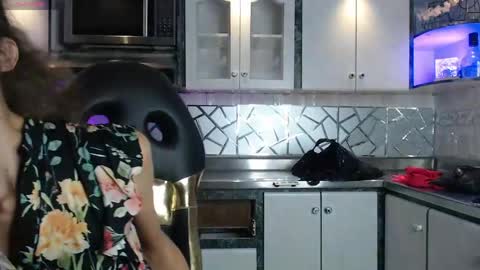 Cristina Onazis online show from 05-13-26, 05:43