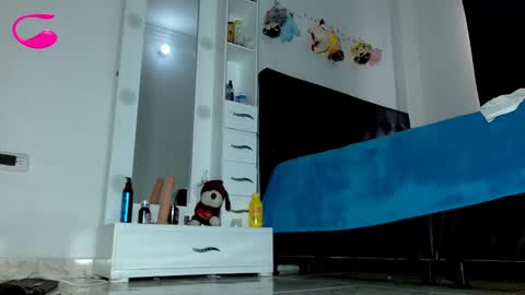 Snapshot of criss1964 chatting on 02-25-25, 05:36 yereimis y jaider online show from 02-25-25, 05:36
