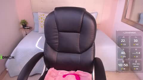 Snapshot of cristal__adams chatting on 03-11-25, 12:39 cristal__adams online show from 03-11-25, 12:39