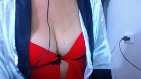 cristal_collins1 online show from 01-27-25, 11:32